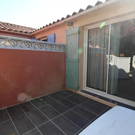 Coraux - Maisonnette 4 Pers Avec Piscine Et Parking *