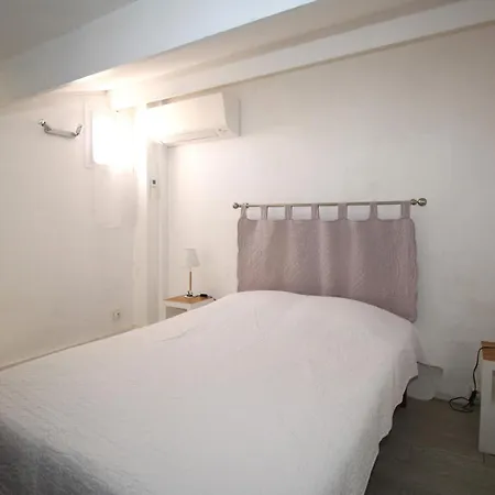 Coraux - Maisonnette 4 Pers Avec Piscine Et Parking